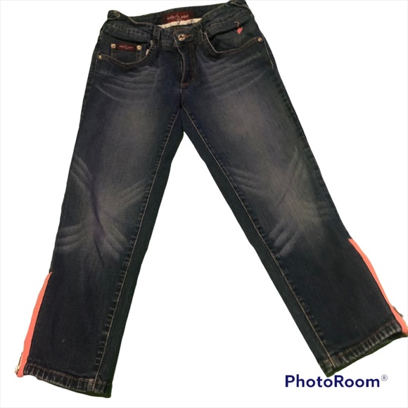 Baby Phat Size 3 capris like new with zippers on legs - Picture 4 of 4